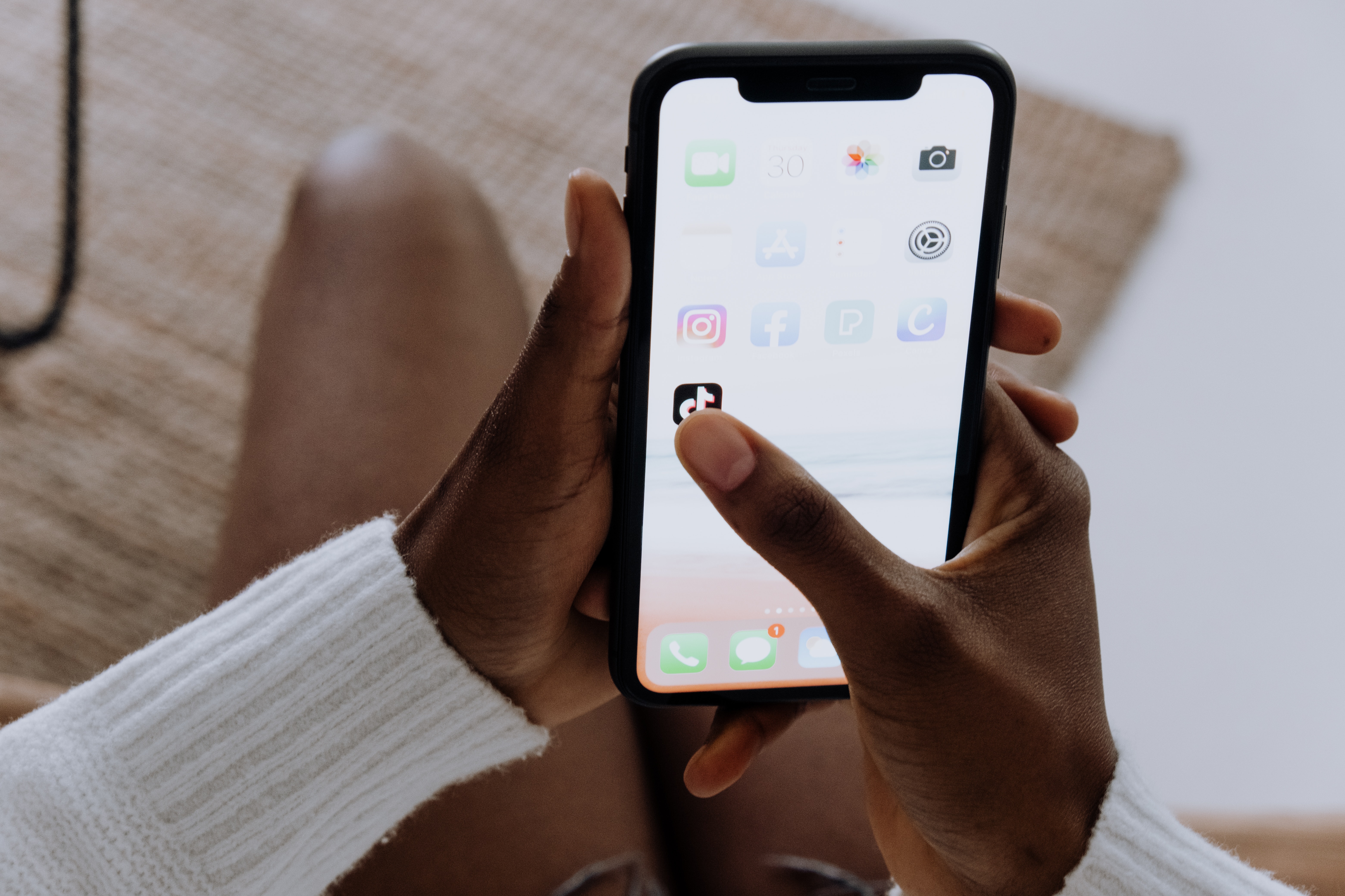 TikTok Views Decreasing? Here's How To Fix It