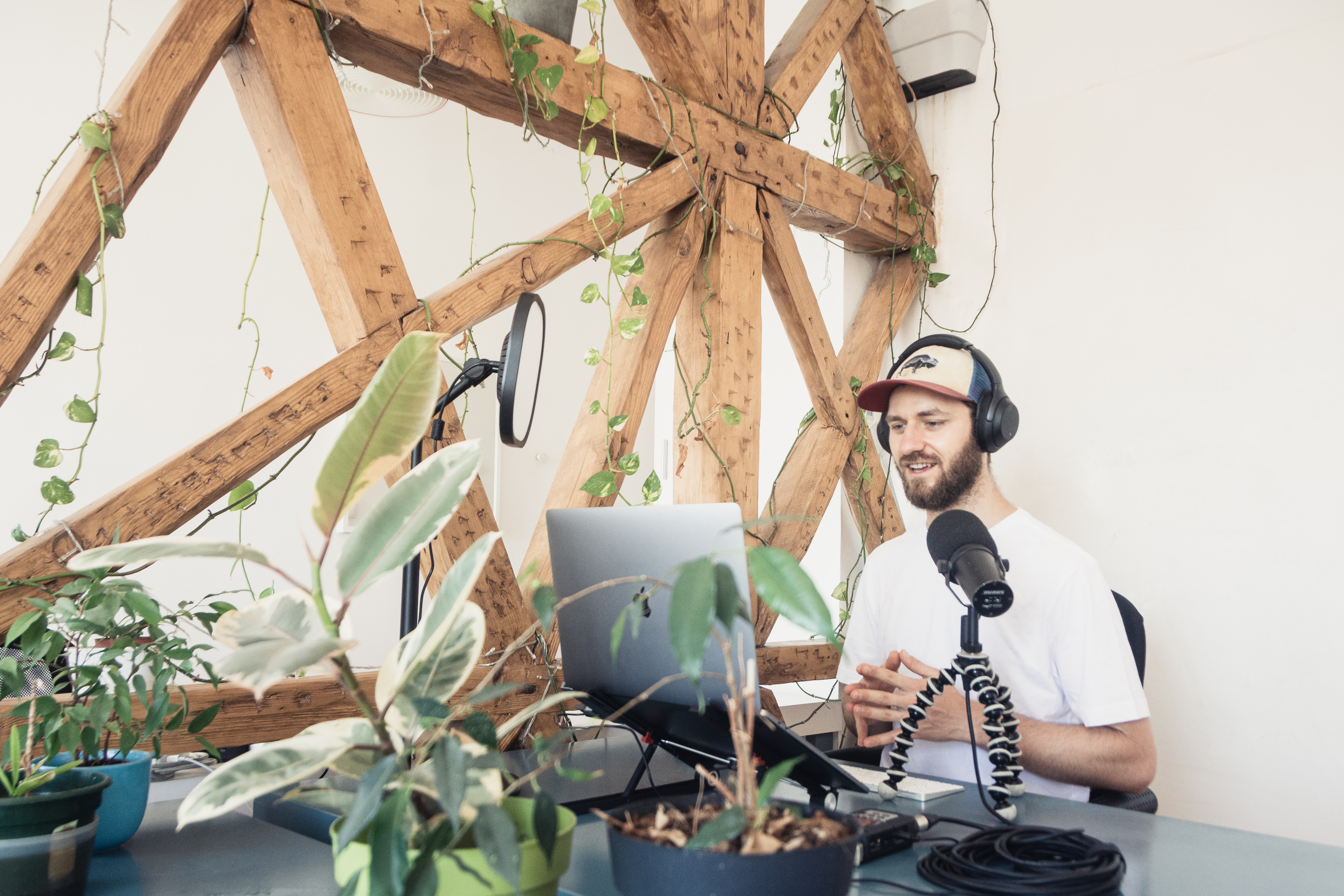 Why Your Marketing Campaigns Should Include Influencer-Led Podcasts