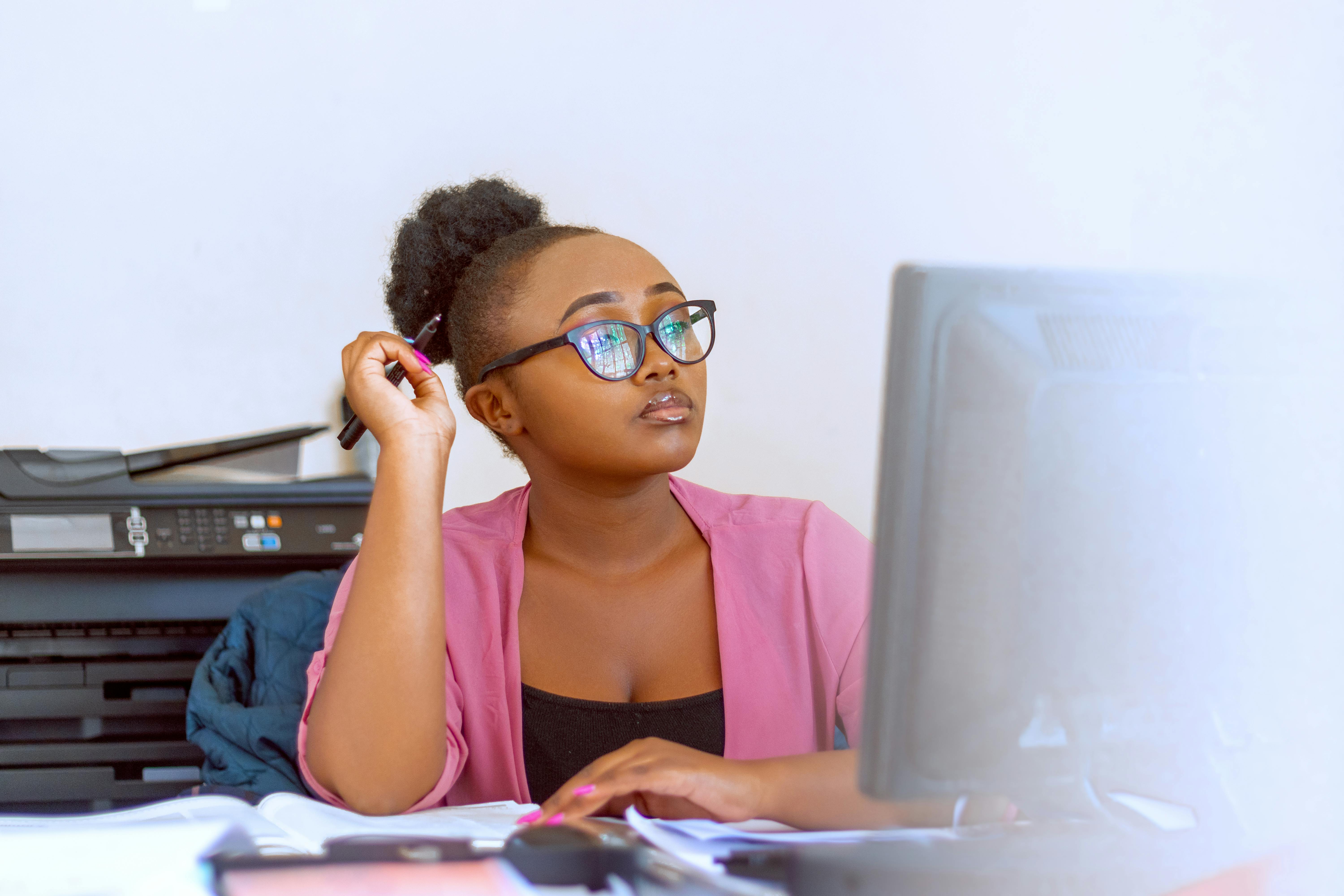 Why You Click: The Psychology Behind High-Converting Marketing Hooks