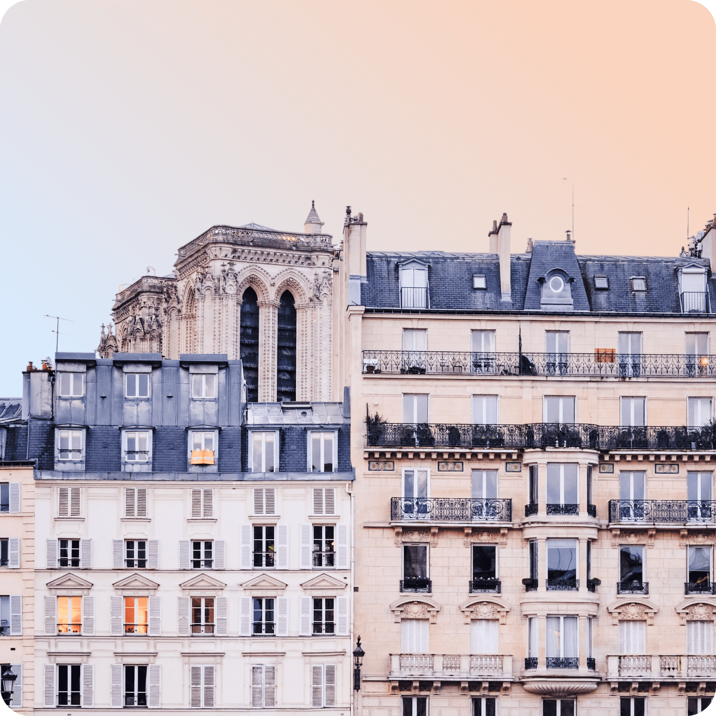 Illustration Pragma Value montrant l’évolution et l’actualisation immobilière à Bordeaux : estimation d’un bien passant de 288 220 € en 2023 à 319 140 € en 2025, soit +15% de hausse, basée sur données publiques DVF et INSEE