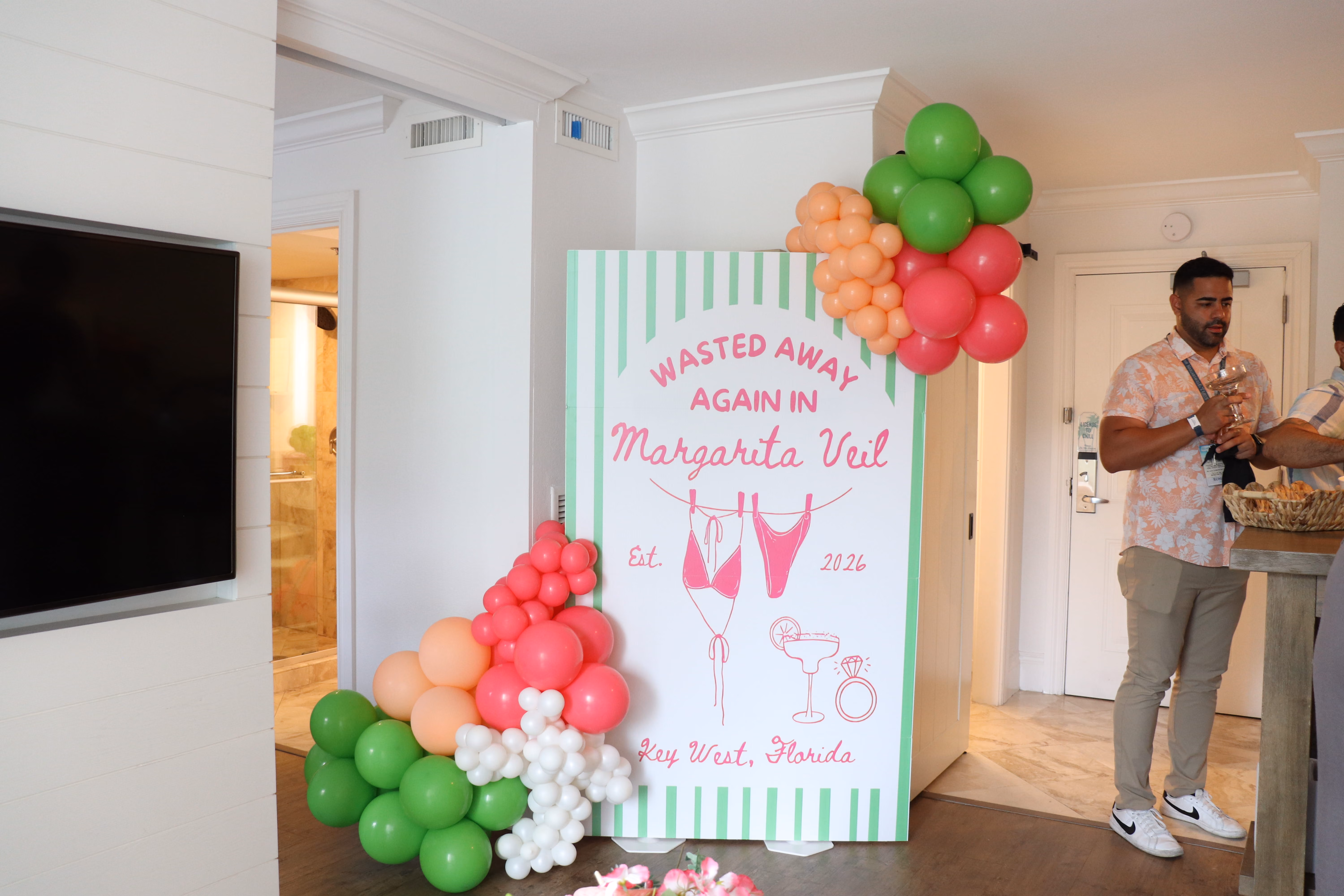 Modern, bold blue balloon creation