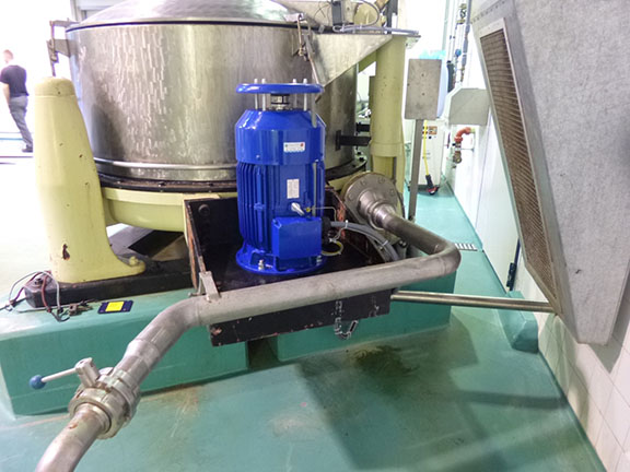 Centrifuge met blauwe aandrijfmotor