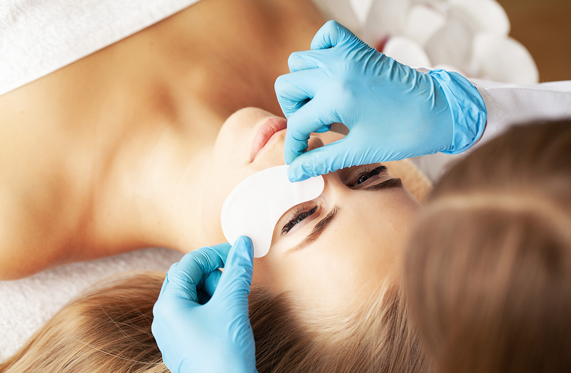 Lashes und Augenbrauen Behandlung