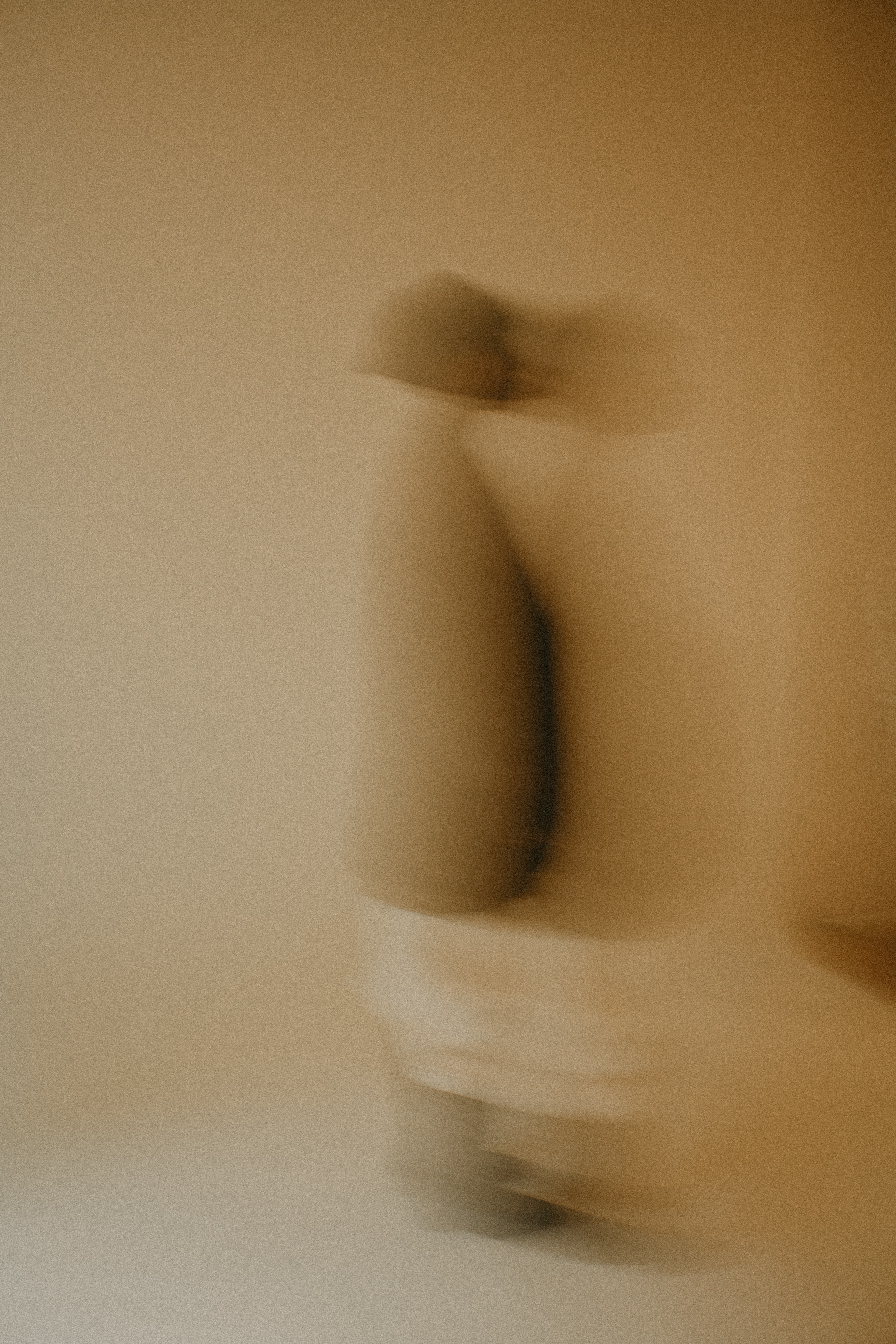 Abstract blurred photo of a person from Nébuleuse – Series 1
