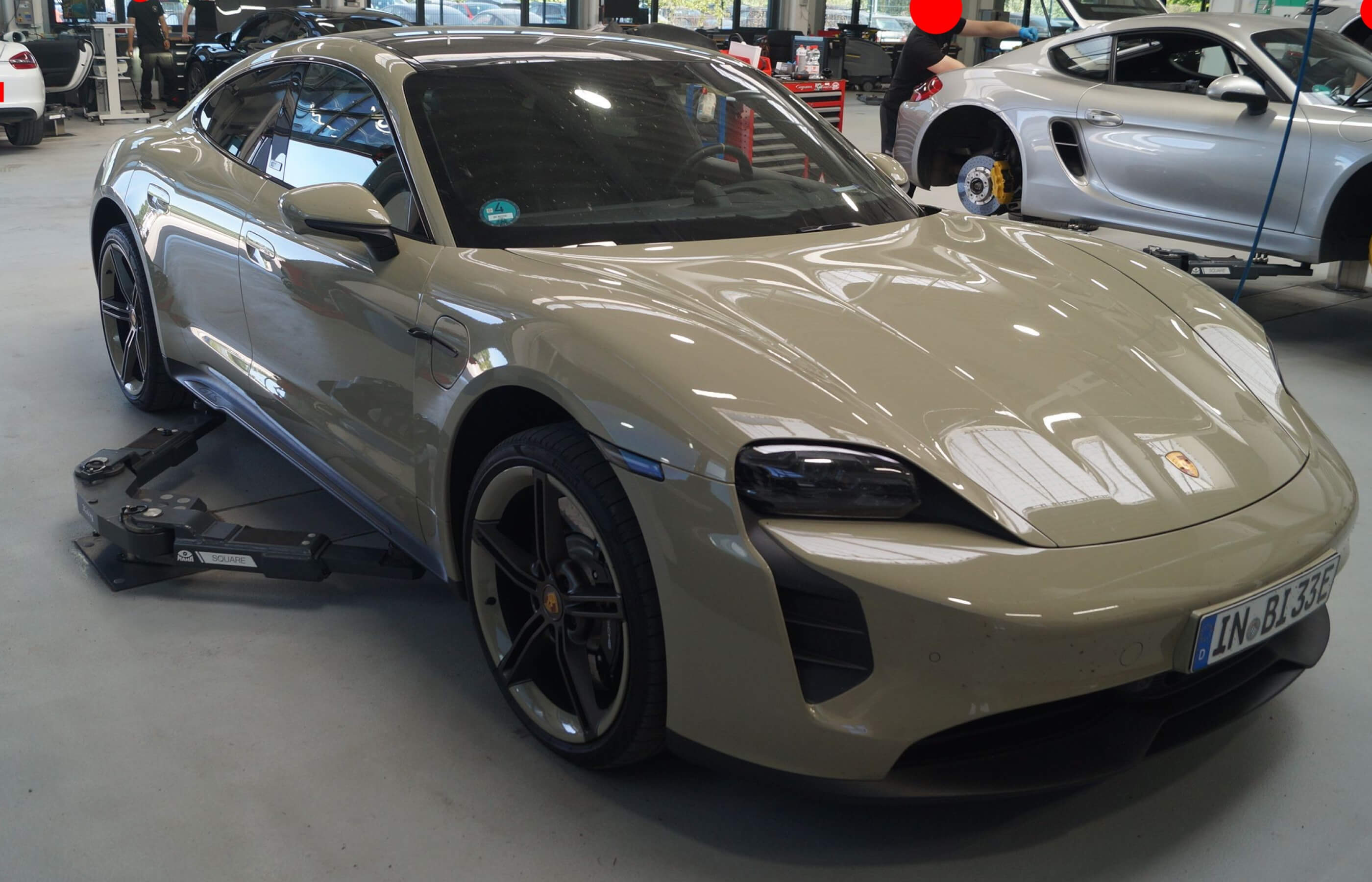 Porsche Unfall Ansicht von Rechts