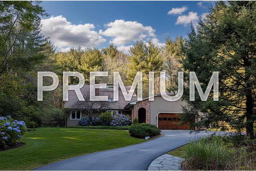 Best for mid to high-end listings that need full photo, drone, 3D tour, and premium floor plan coverage.