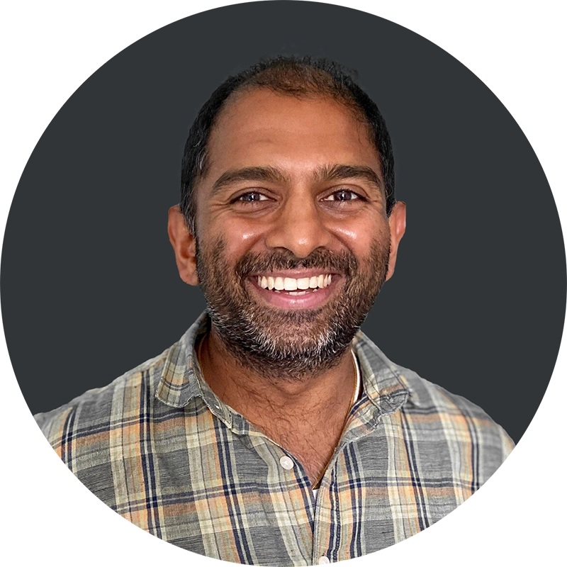 A headshot of Raghu Nandakumara