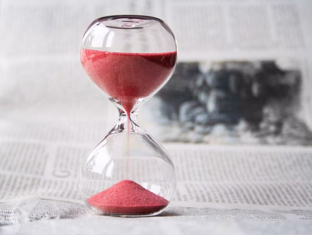 hourglass-time-hours-sand-39396-39396.jpg