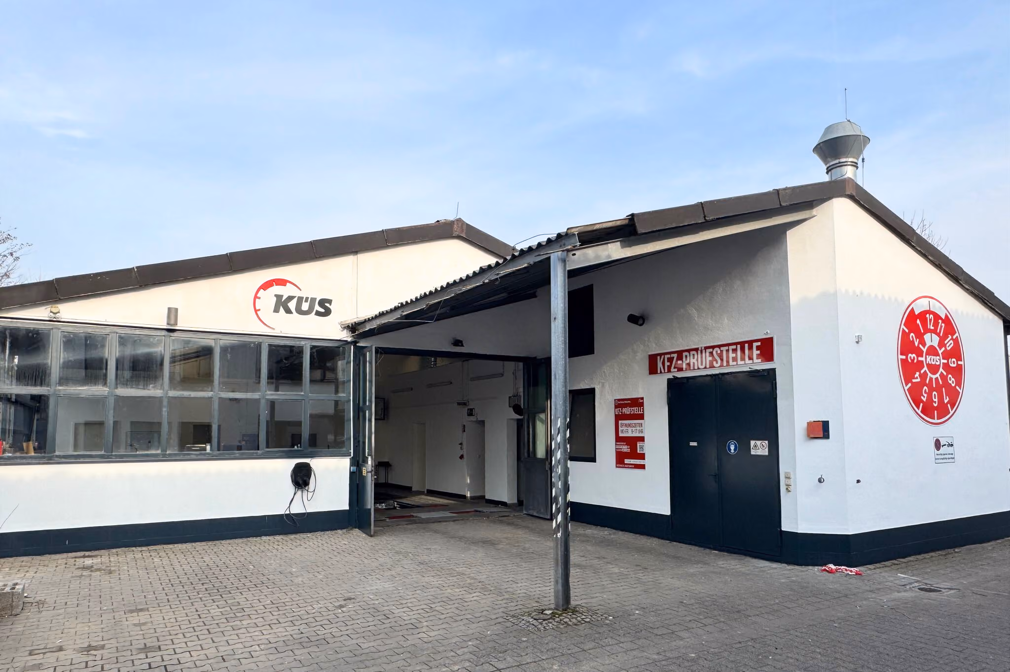 Hauptuntersuchung Frankfurt-Höchst – HU/AU Termin online buchen