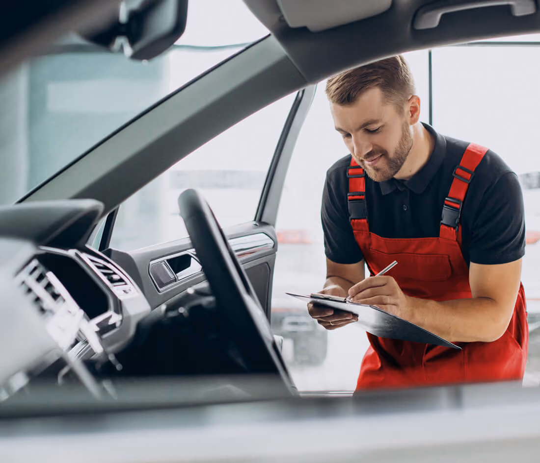 Cover image for the blog post "Automotive test engineer training"