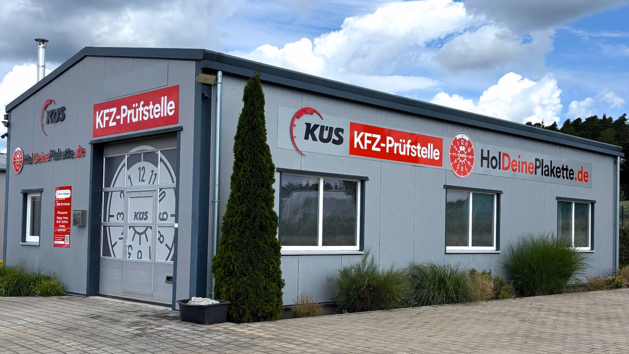 Cover image for the blog post "We are opening our new location in Schwabach/Büchenbach"