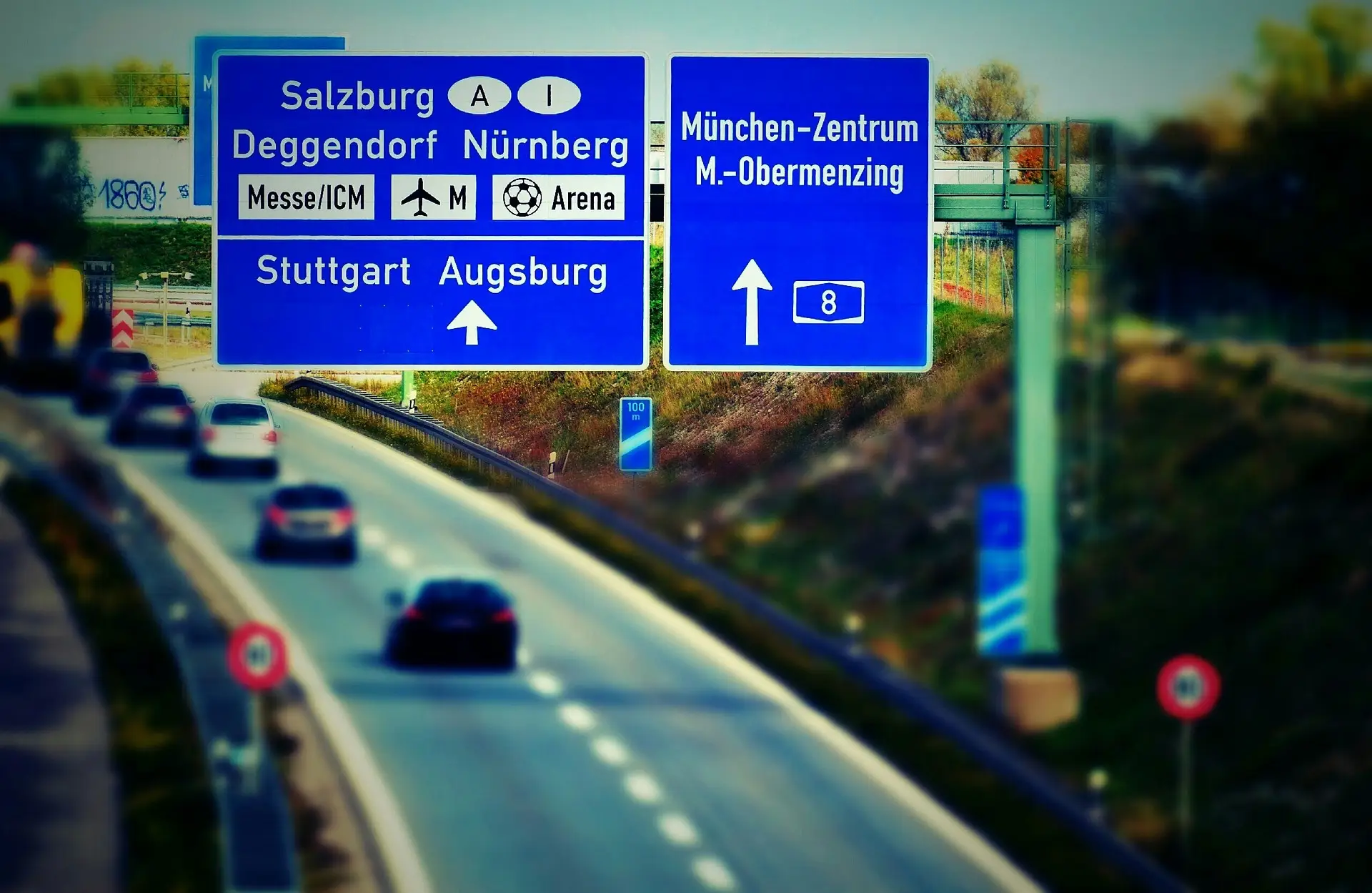 Mit dem Auto im Ausland: Achtung, Höchstgeschwindigkeit!