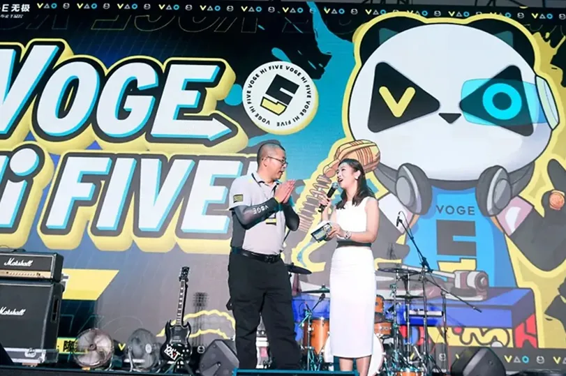 VOGE 5th Anniversary Fan Festival