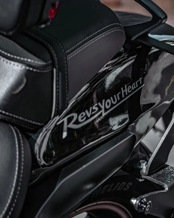 Close-up of the Voge CU250 fuel tank with “Rover” branding detail.