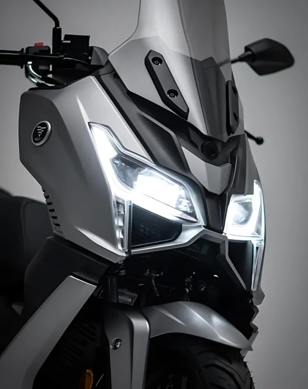 Front view of the Voge SR150GT scooter showcasing LED headlights and modern styling