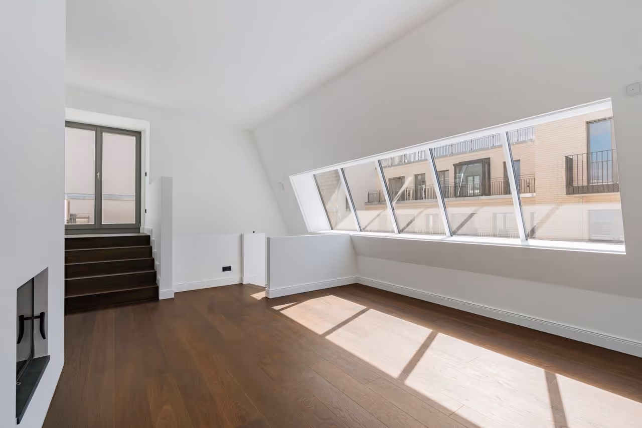 Wunderschönes Penthouse mit Kamin und Dachterrasse in Berlin-Mitte