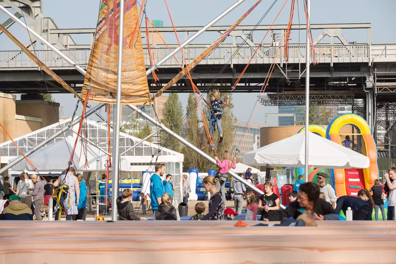 Kindersportevent am Gleisdreieck begeistert Nachbarschaft