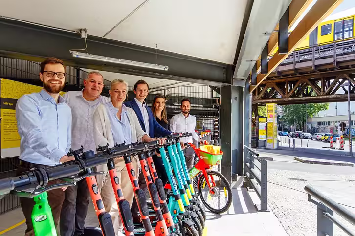 So geht Verkehrswende: COPRO-Parkhaus am Gleisdreieck begrüßt 50. Jelbi-Standort