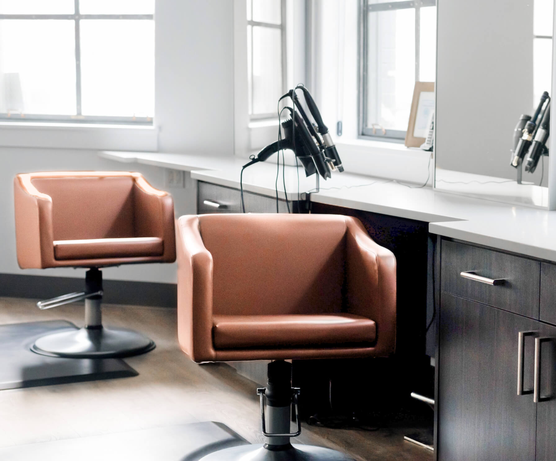 San Francisco Salon - Salon X Webflow Template