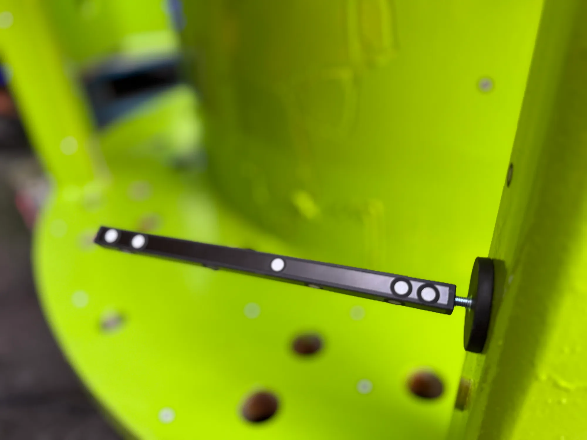 3D scanning, CAD modelling and alterations to an Adapter Can designed to connect with the E-foot and facilitate a key maintenance operation for blade changes on wind turbines.