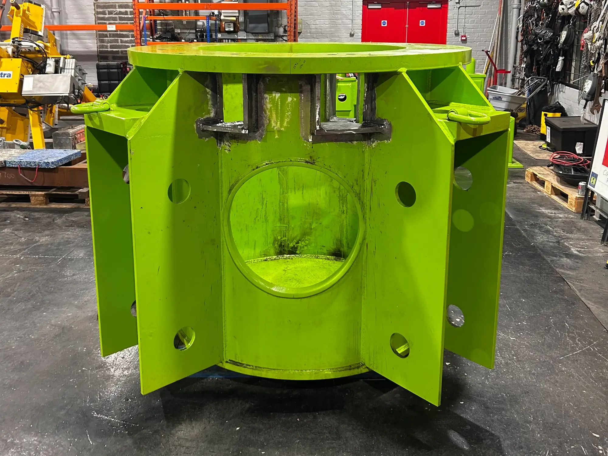 3D scanning, CAD modelling and alterations to an Adapter Can designed to connect with the E-foot and facilitate a key maintenance operation for blade changes on wind turbines.