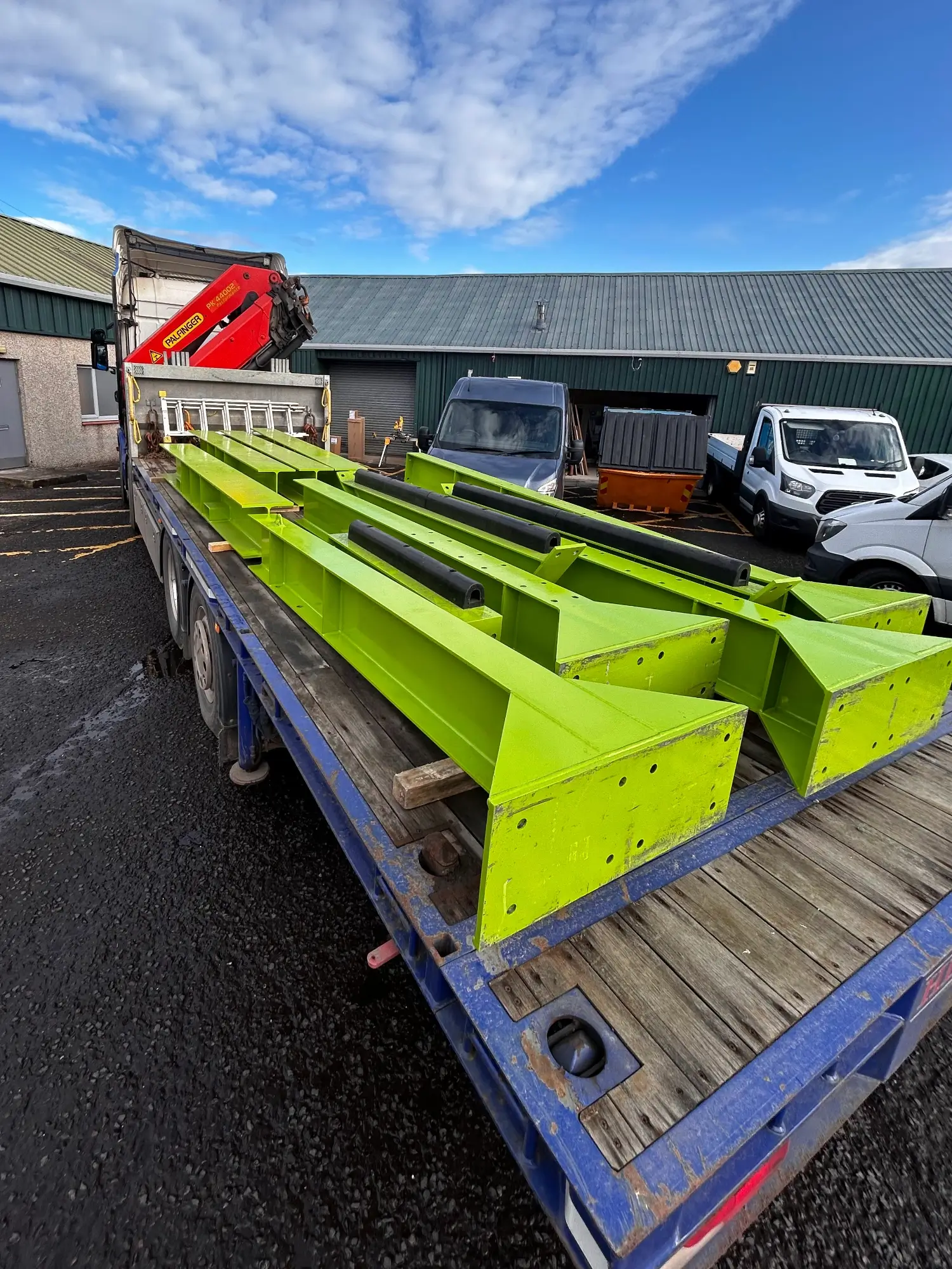 Fabricating custom stands to support turbine blades during maintenance and blade changes.