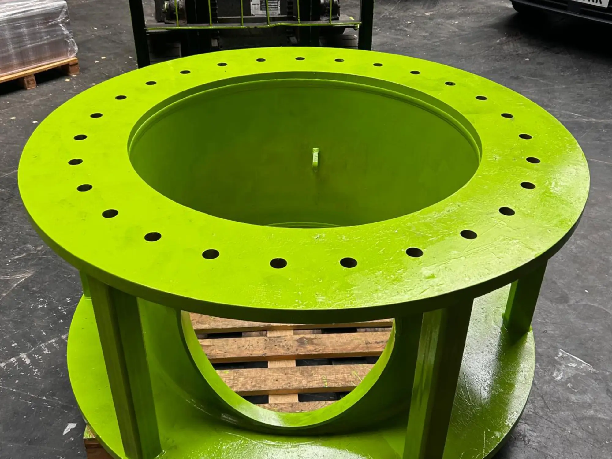 3D scanning, CAD modelling and alterations to an Adapter Can designed to connect with the E-foot and facilitate a key maintenance operation for blade changes on wind turbines