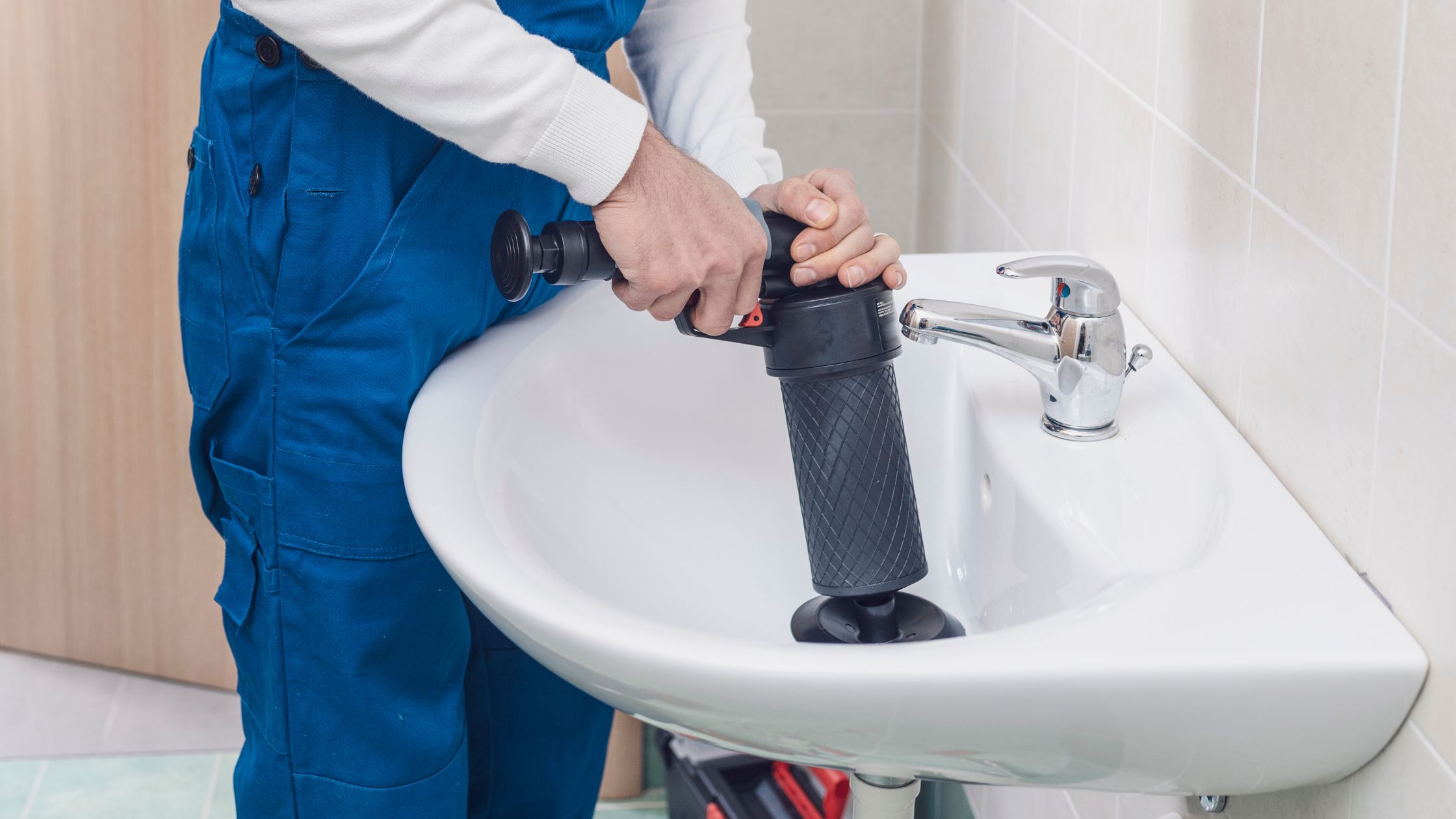 Reliable local plumber in Paris