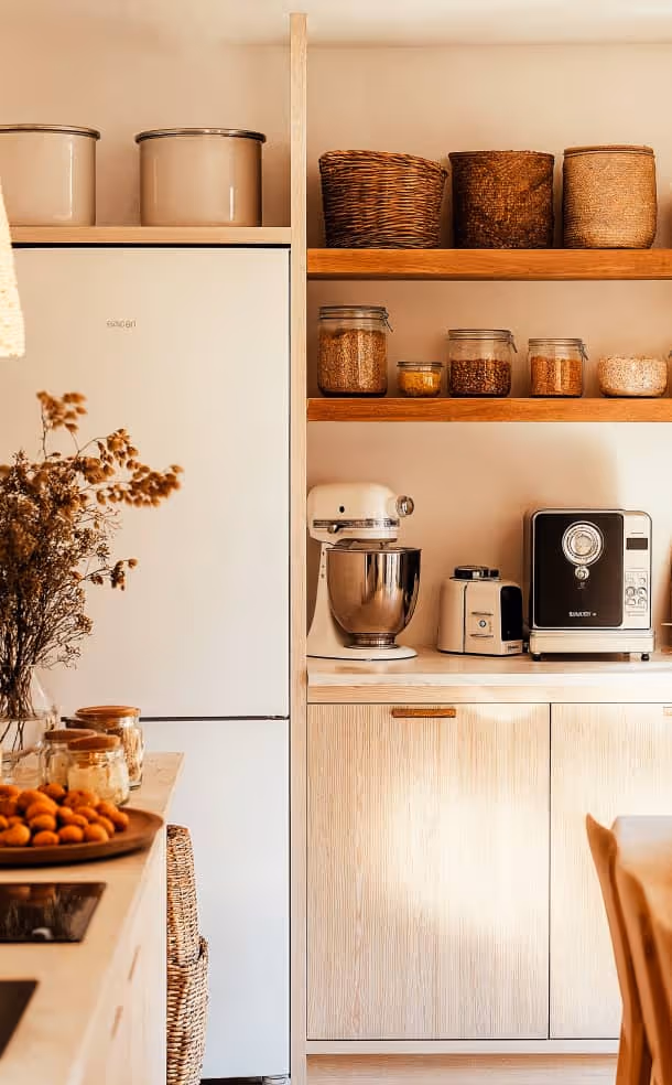 Streamlined Minimalist Kitchen Gallery - RoomFlow - Webflow Template | BRIX Templates