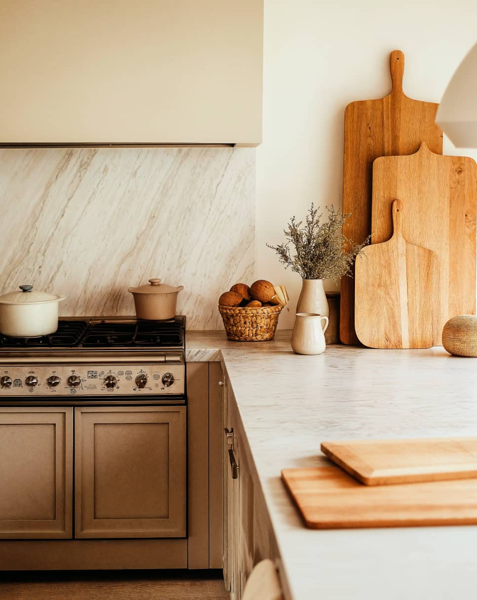 Streamlined Minimalist Kitchen Gallery - RoomFlow - Webflow Template | BRIX Templates