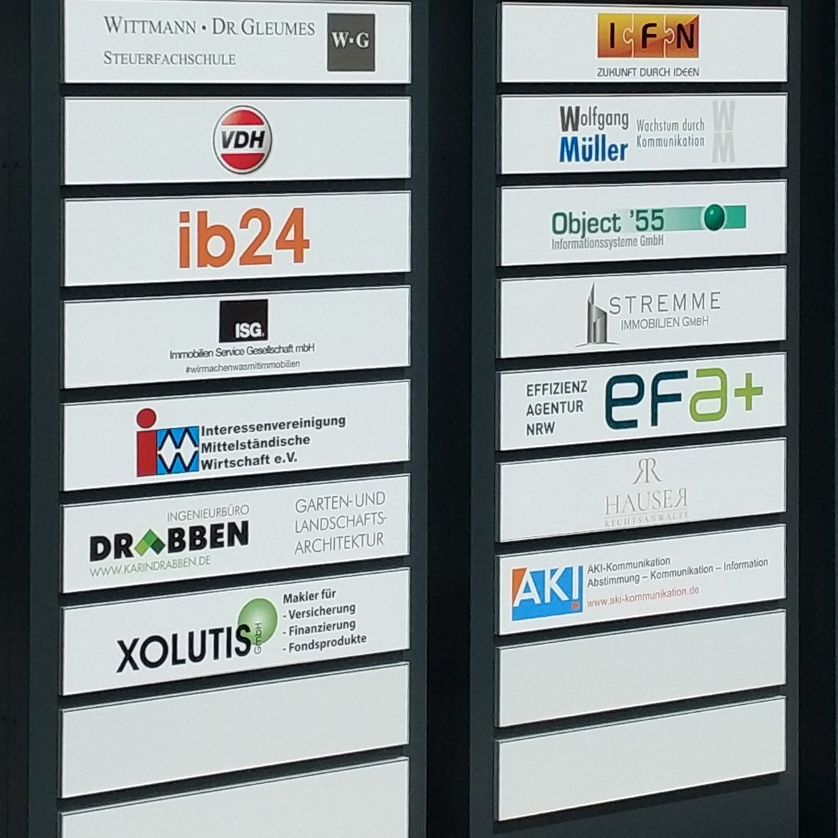 Multi-Mieter-Pylon 2