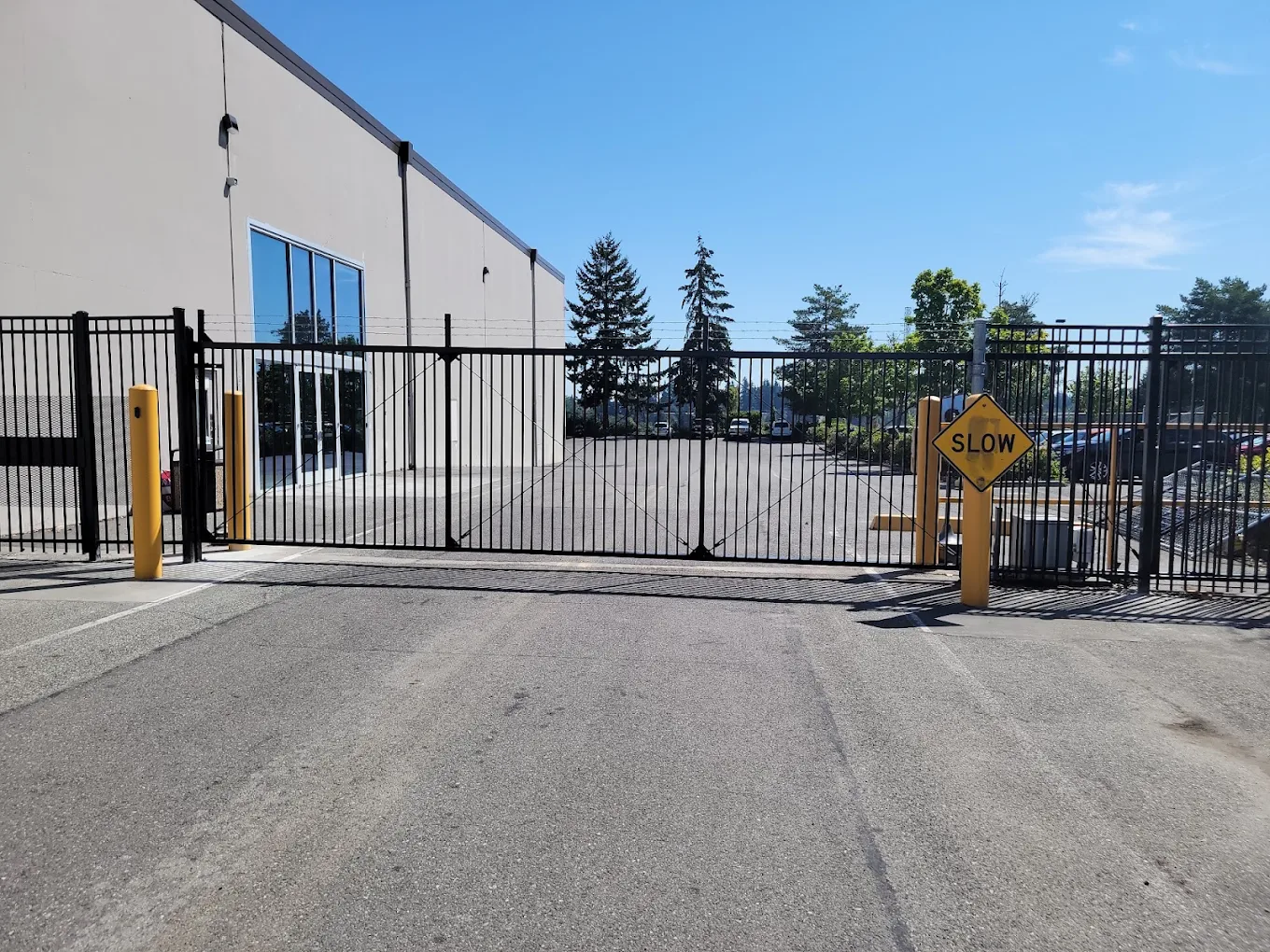 Commercial automatic gate installed at a business entrance