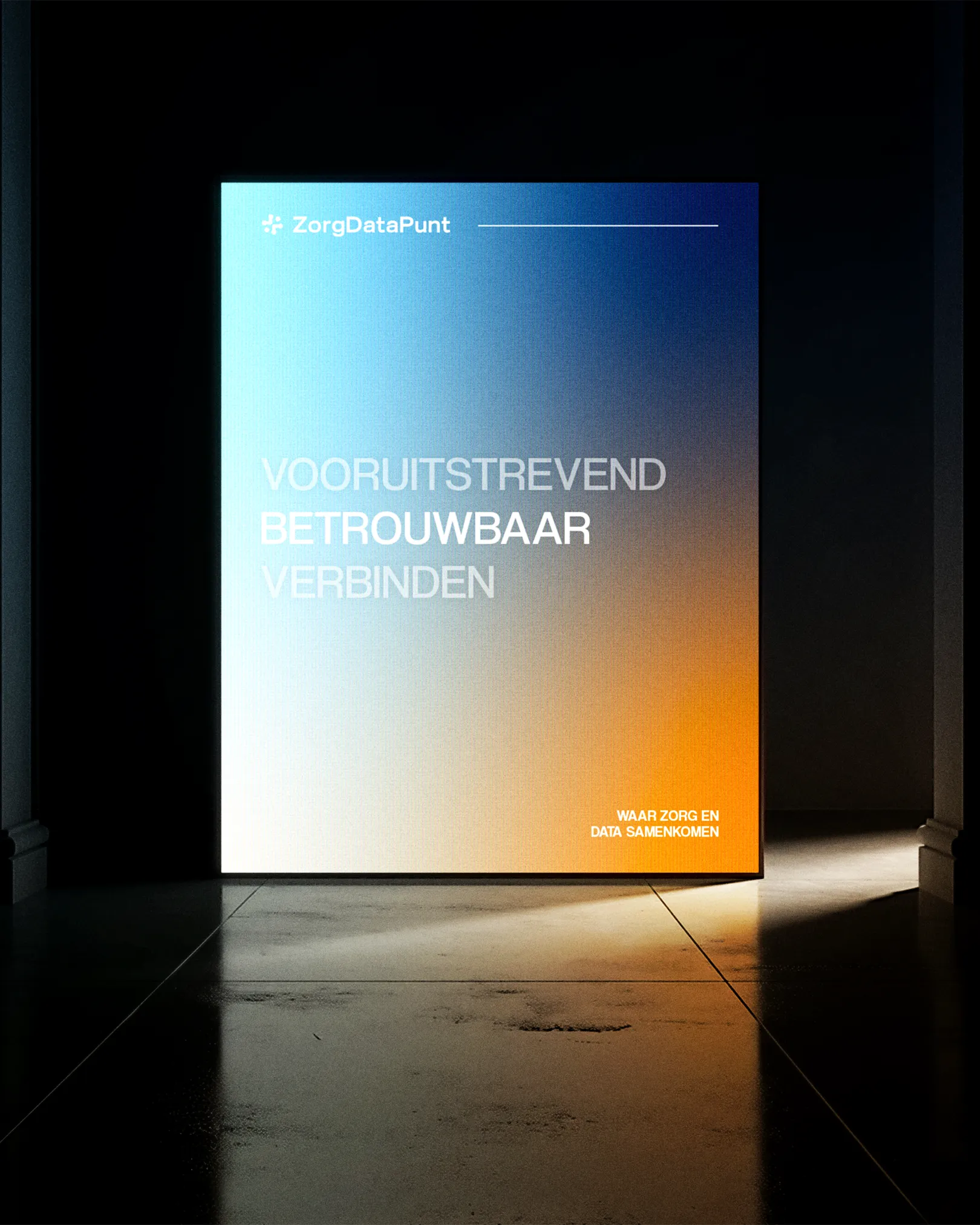 ZorgDataPunt poster met blauw-oranje kleurverloop en de merkwaarden 'Vooruitstrevend, Betrouwbaar, Verbinden' en de tagline 'Waar zorg en data samenkomen', ontworpen door East Creatives