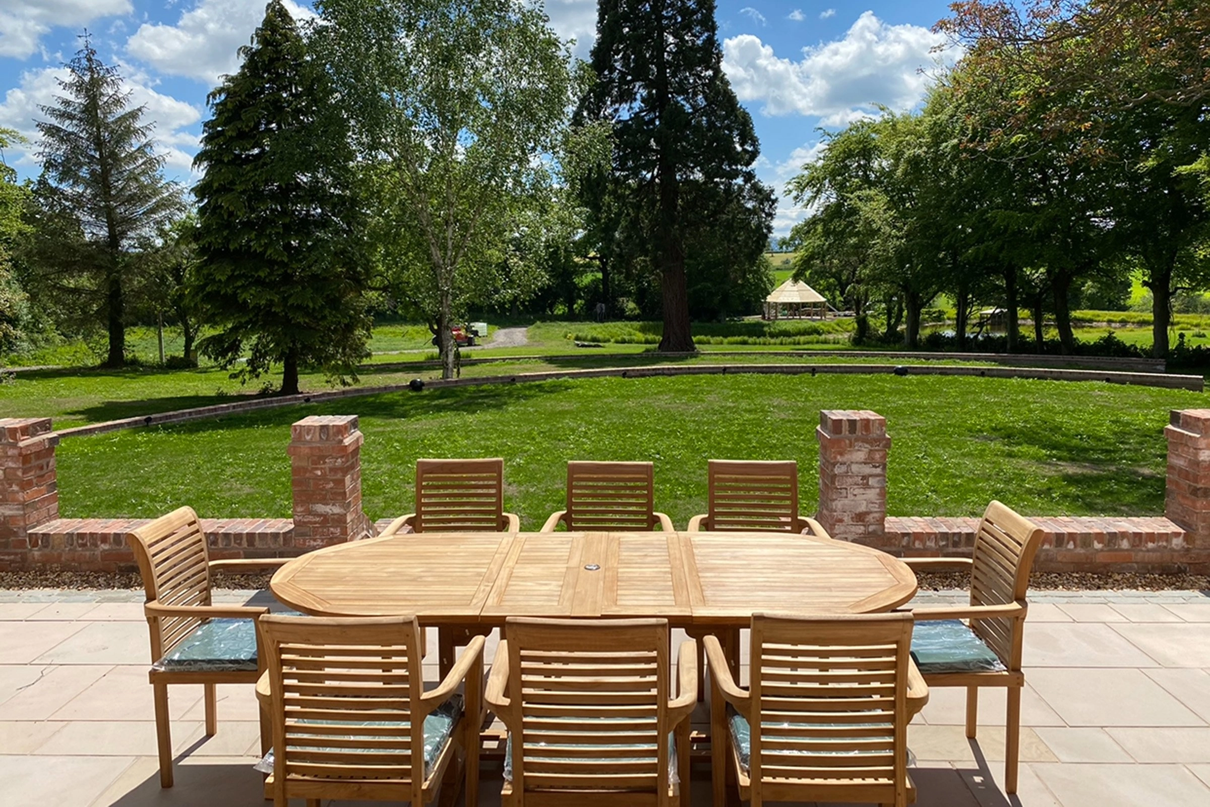 Outdoor entertainment area with Sonance audio