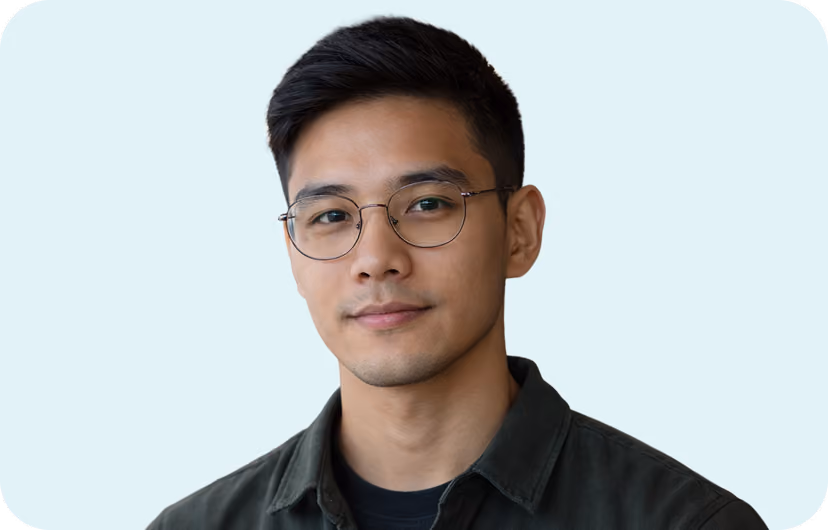 Headshot of Gabriel, a smiling GrowthAssistant video editor.