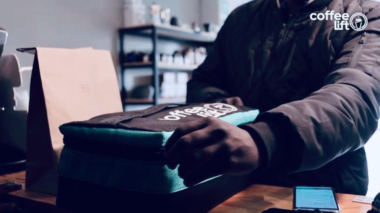 packing beverages to be delivered