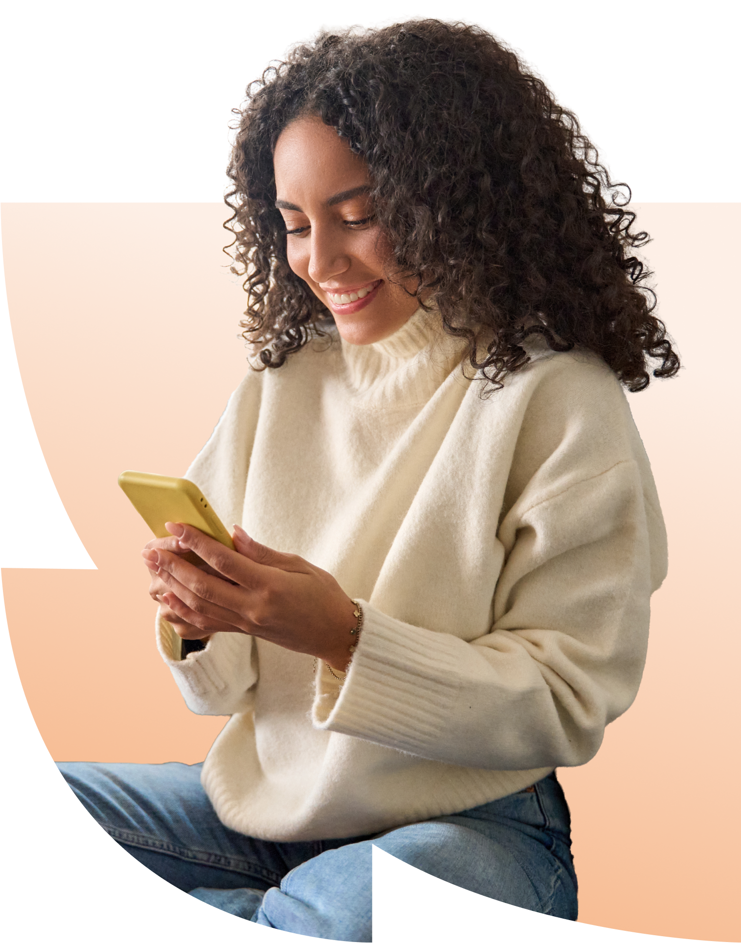 Smiling patient looking at a smartphone, representing an easy and supportive digital pharmacy experience.