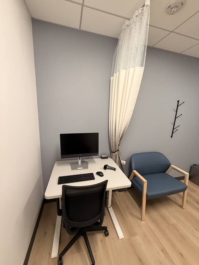 FiDi after — completed clinical consultation room