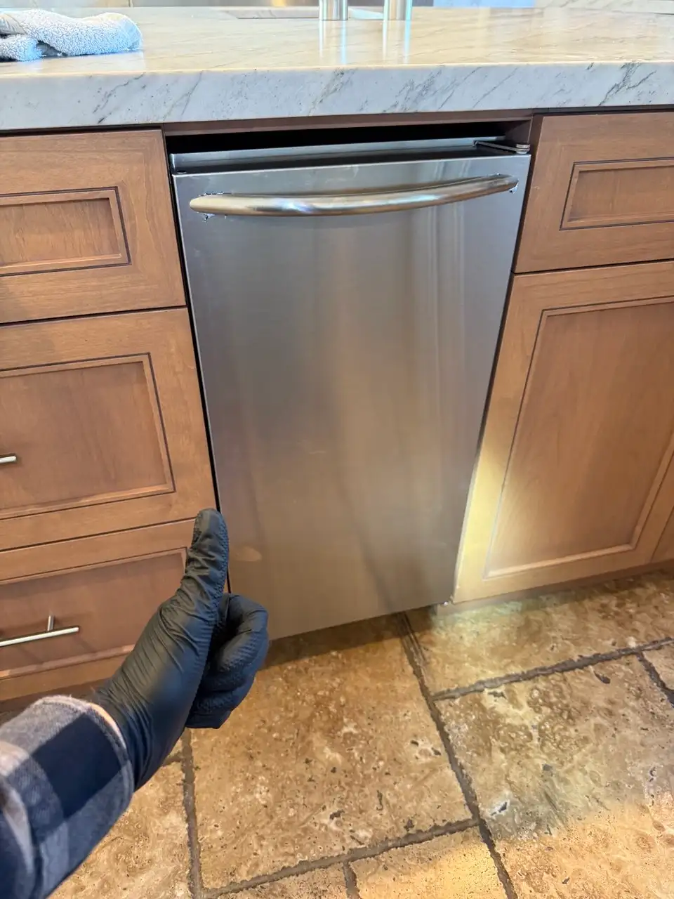 Emergency Ice maker repair in Escondido