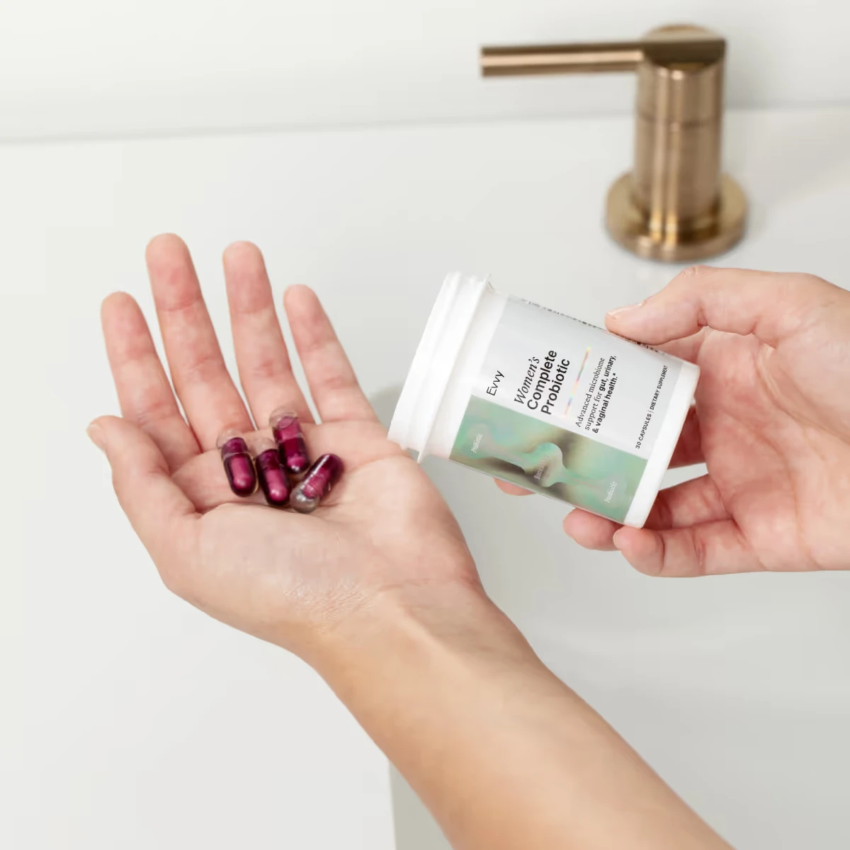 Evvy's complete probiotic for women supplement