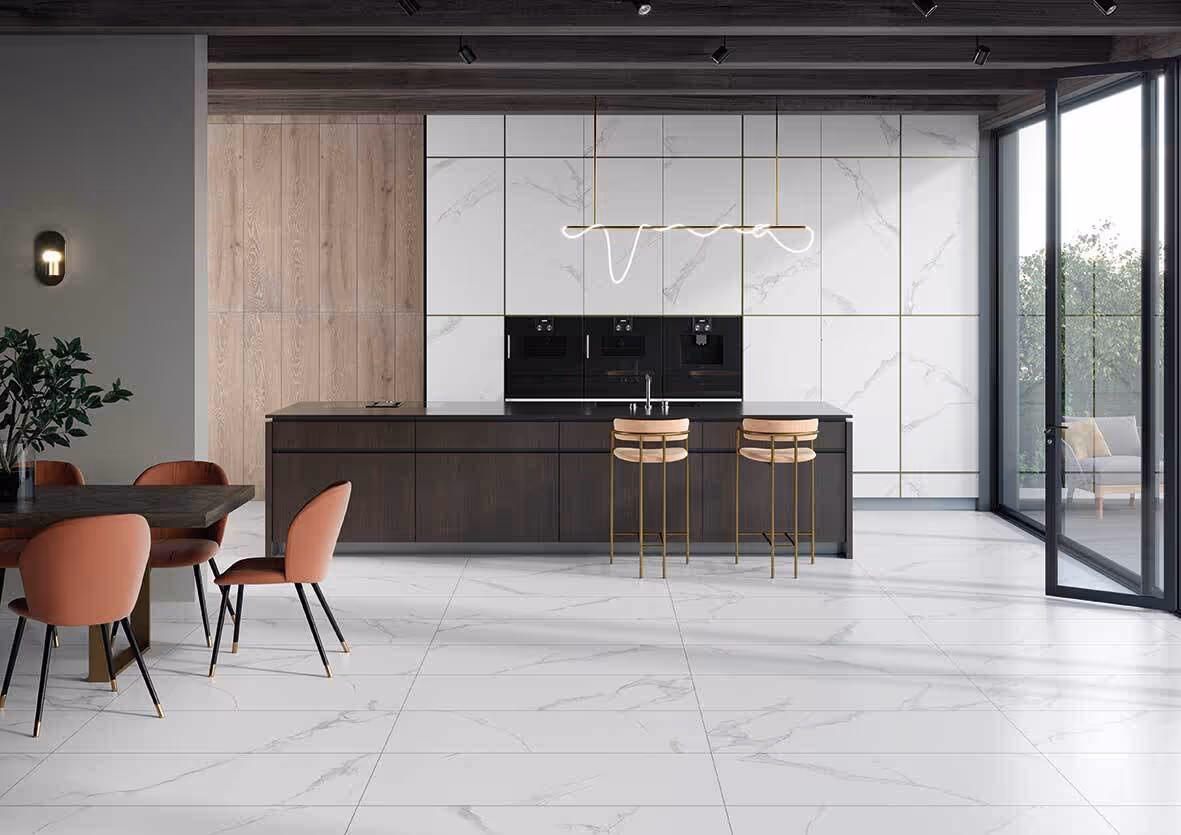 Piso cerámico tipo mármol elegante