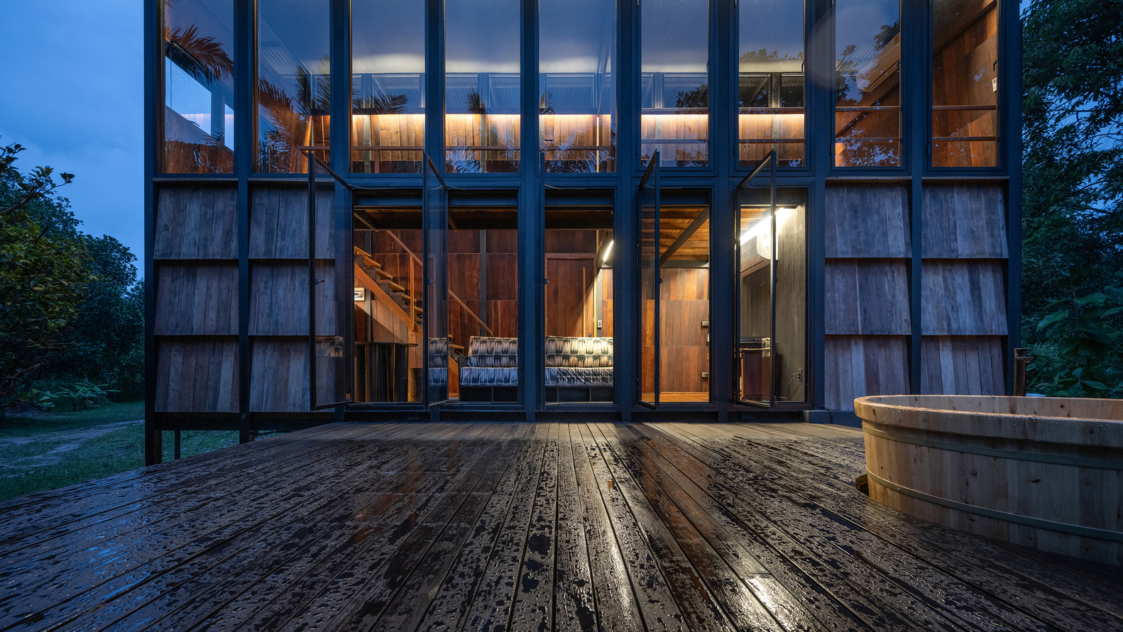 Deck de madera resistente exterior