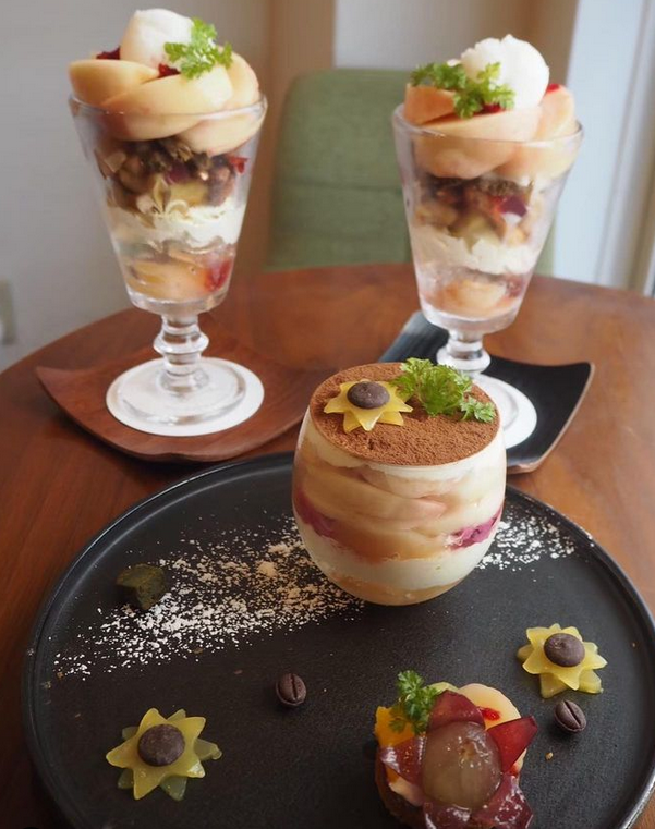 コーヒーとパフェのお店 Kurocafe