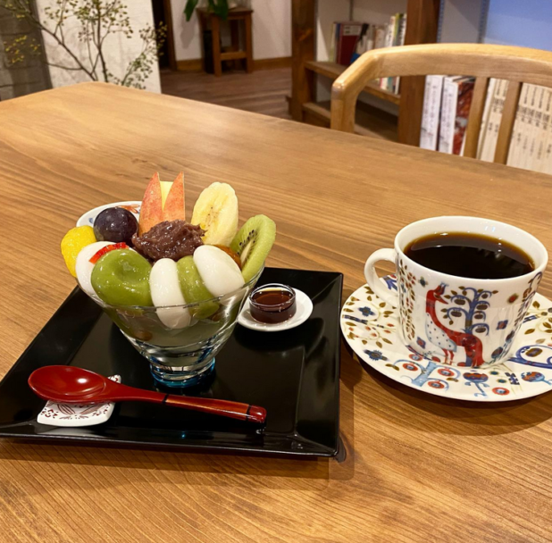 かるもまみお