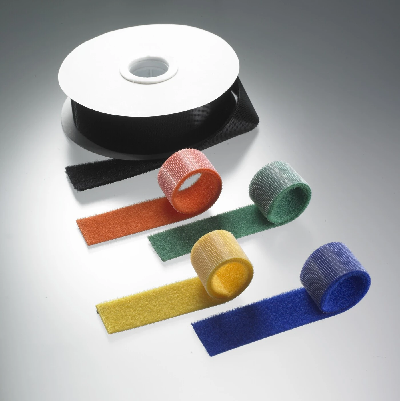 Hook 'N' Loop Wrap Strap (Back to Back) Application