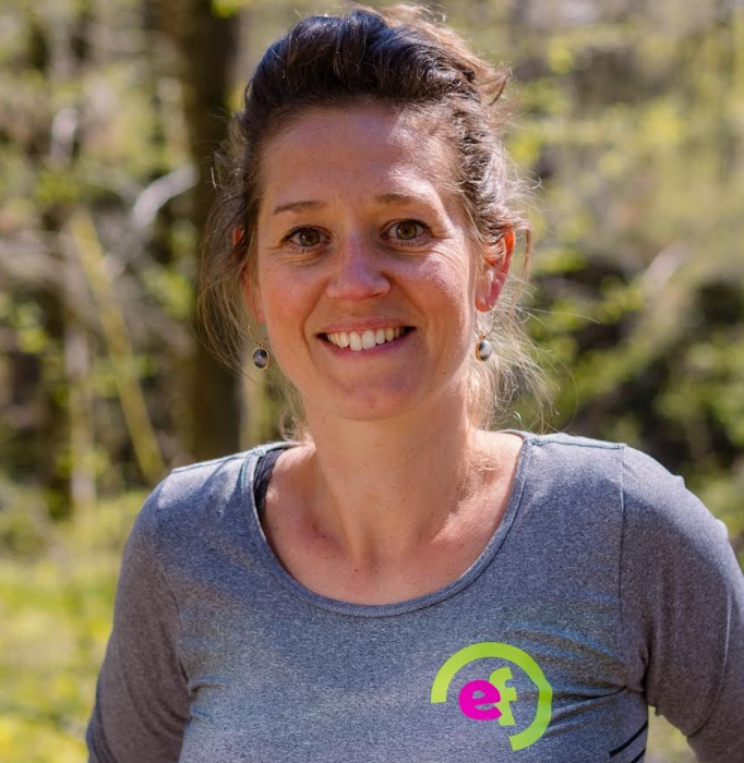 Hoi, ik ben Emmely. En zoals een van mijn cliënten zei: "Take it or leave it."