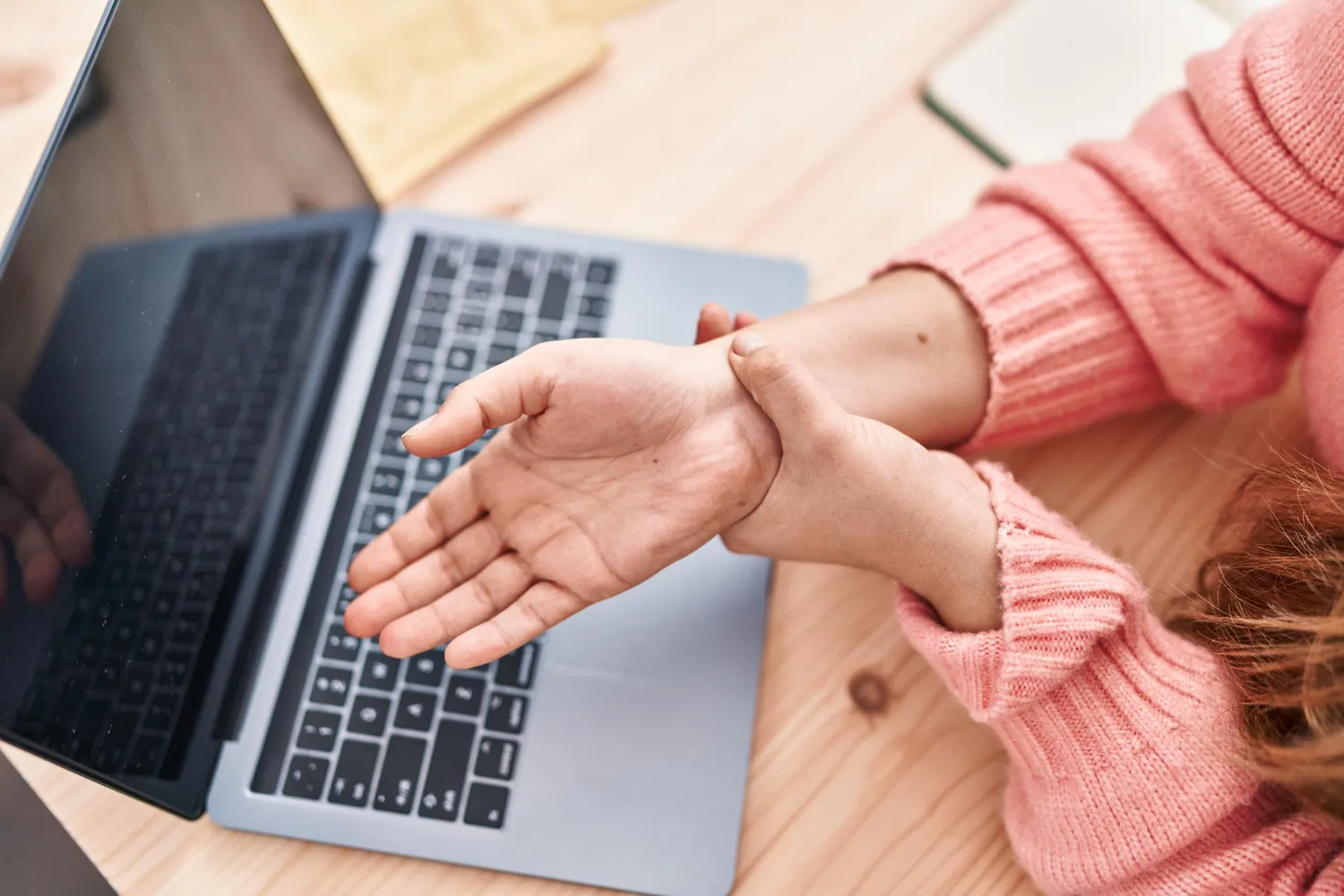 Carpal Tunnel Syndrome: How to Recognize It and What to Do About It