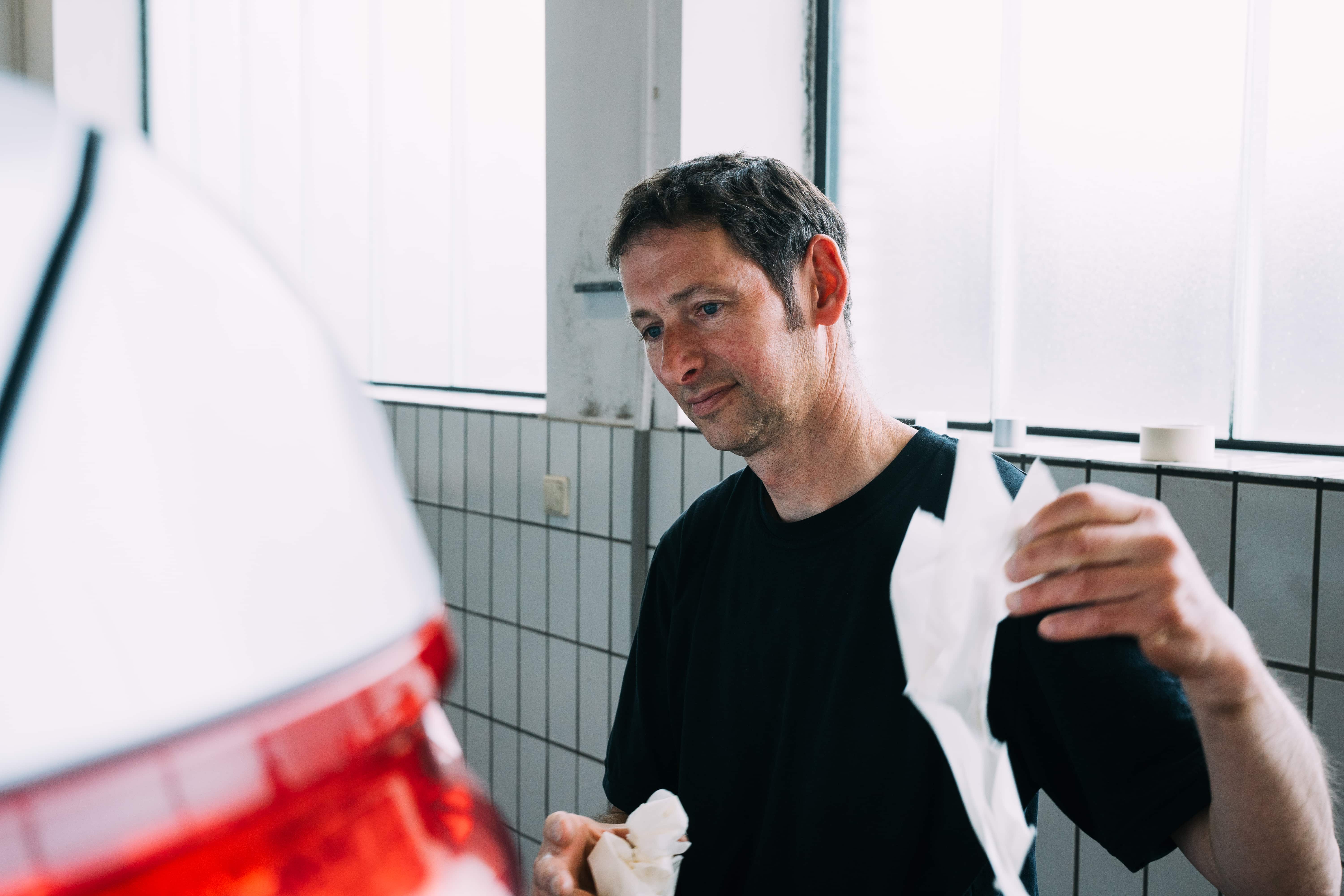 Mitarbeiter von Autohaus Meyer in der Werkstatt