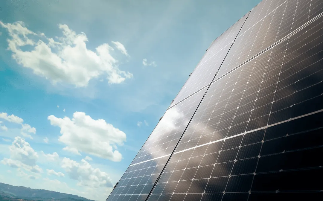 On-Grid und Off-Grid PV-Anlagen im Check: Vorteile und Nachteile