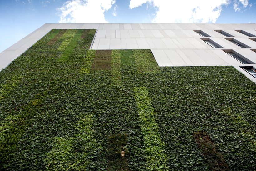 Living green wall covers Science Park building facade with geometric design